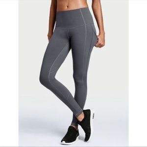 VICTORIA'S SECRET Flow On Point Essential High-Rise Leggings